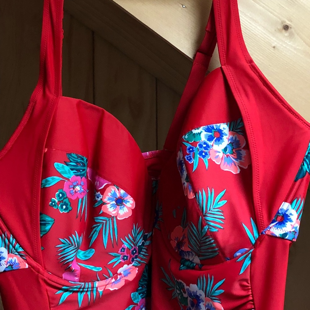 Tropical bathing suit